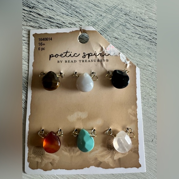 Poetic spirit 6 piece bead jewelry making beads new multicolored - Picture 3 of 4